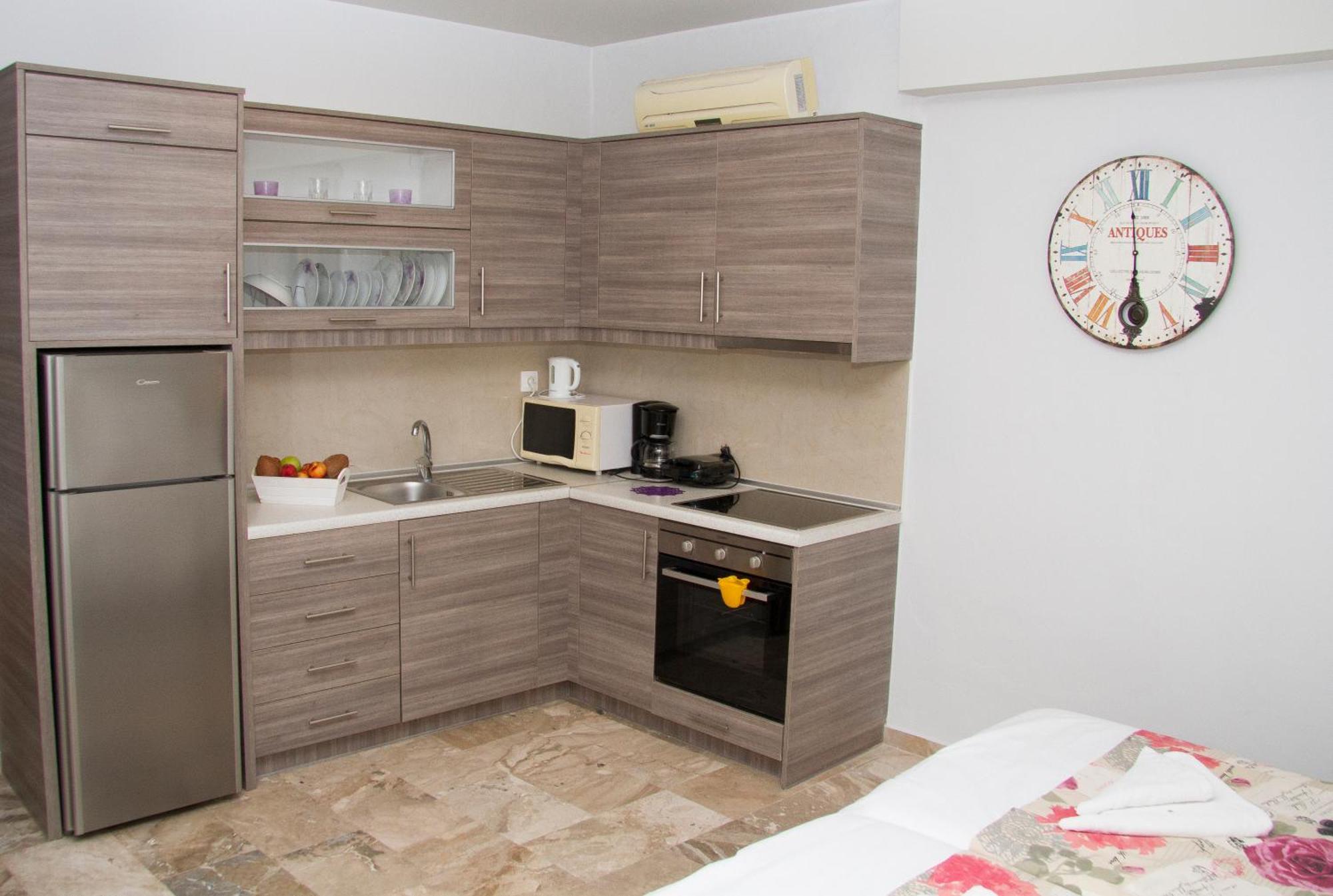Attalos Apartments Agia Pelagia  Exterior photo