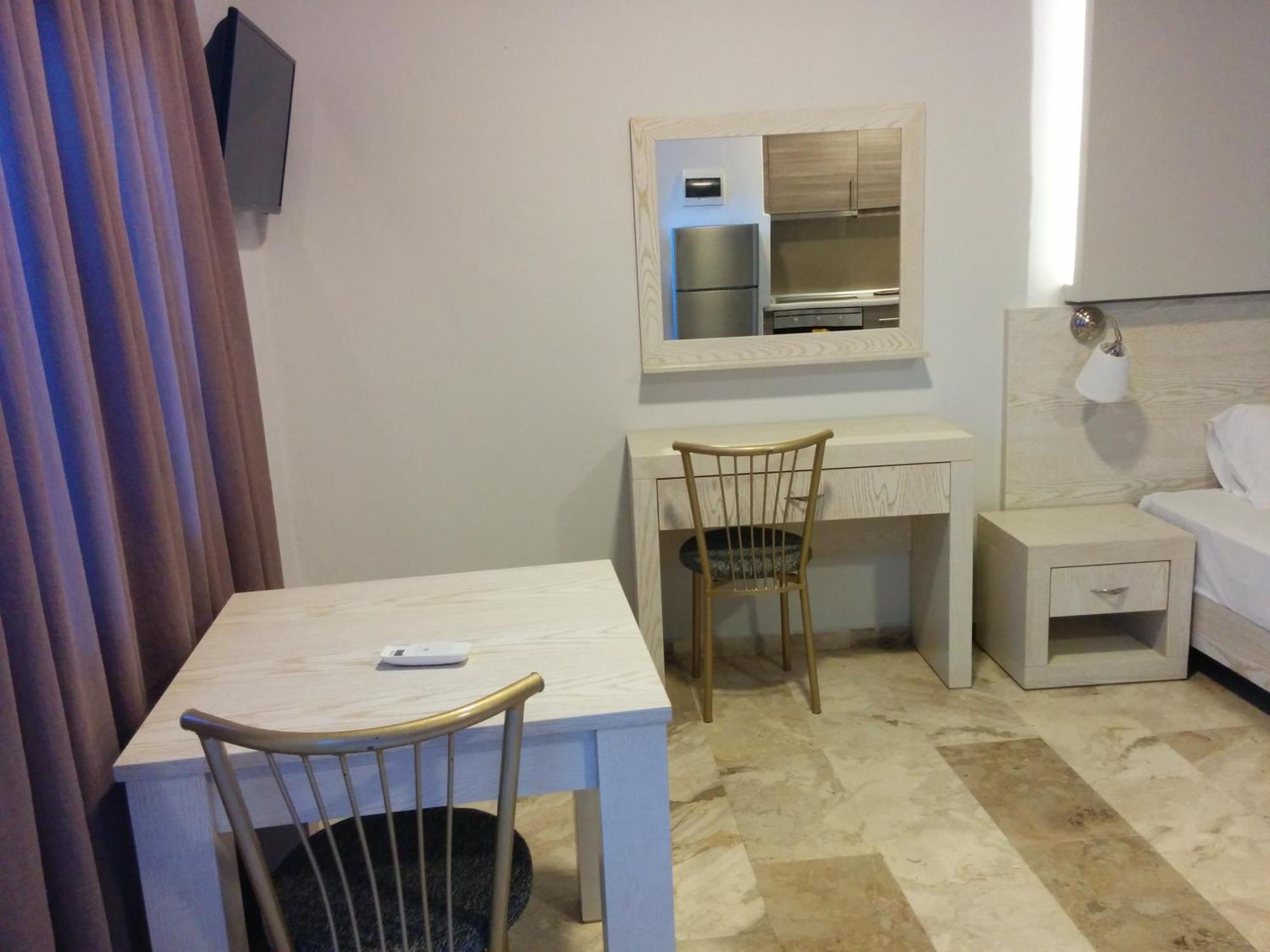 Attalos Apartments Agia Pelagia  Room photo