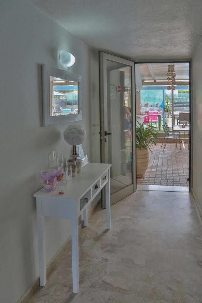 Attalos Apartments Agia Pelagia  Exterior photo